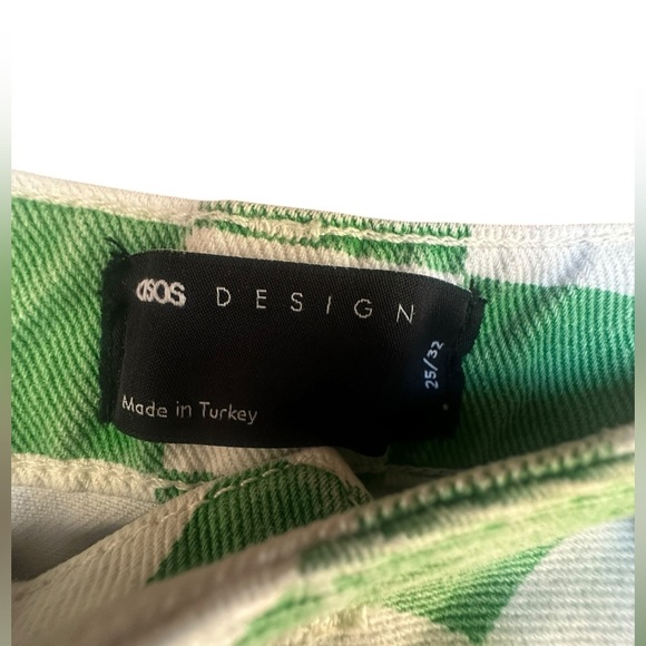 ASOS DESIGN High Rise ‘slouchy’ Mom Jeans in Green Check Size 25 - Picture 4 of 5